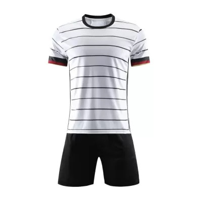 Diseñar Camisetas de Fútbol Berlín - customjerseykit